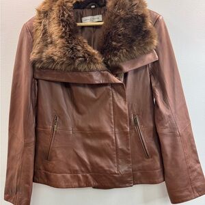 Pamela McCoy  Brown Leather Jacket size L with Faux Fur Collar